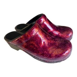 Sanita Women's Professional Snap Dragon Clog Burgundy Mules Size 39 US Size 8